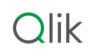 Logo von Qlik mit grauem Schriftzug und einem grünen, offenen Kreis, der den Buchstaben Q bildet.